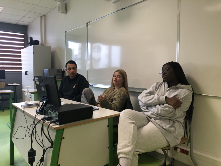 Les Ambassadeurs de Jean MOULIN Lycée Jean Moulin de Vincennes